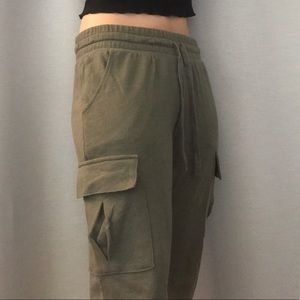 Army Green Sweatpants w/ Pants Pockets